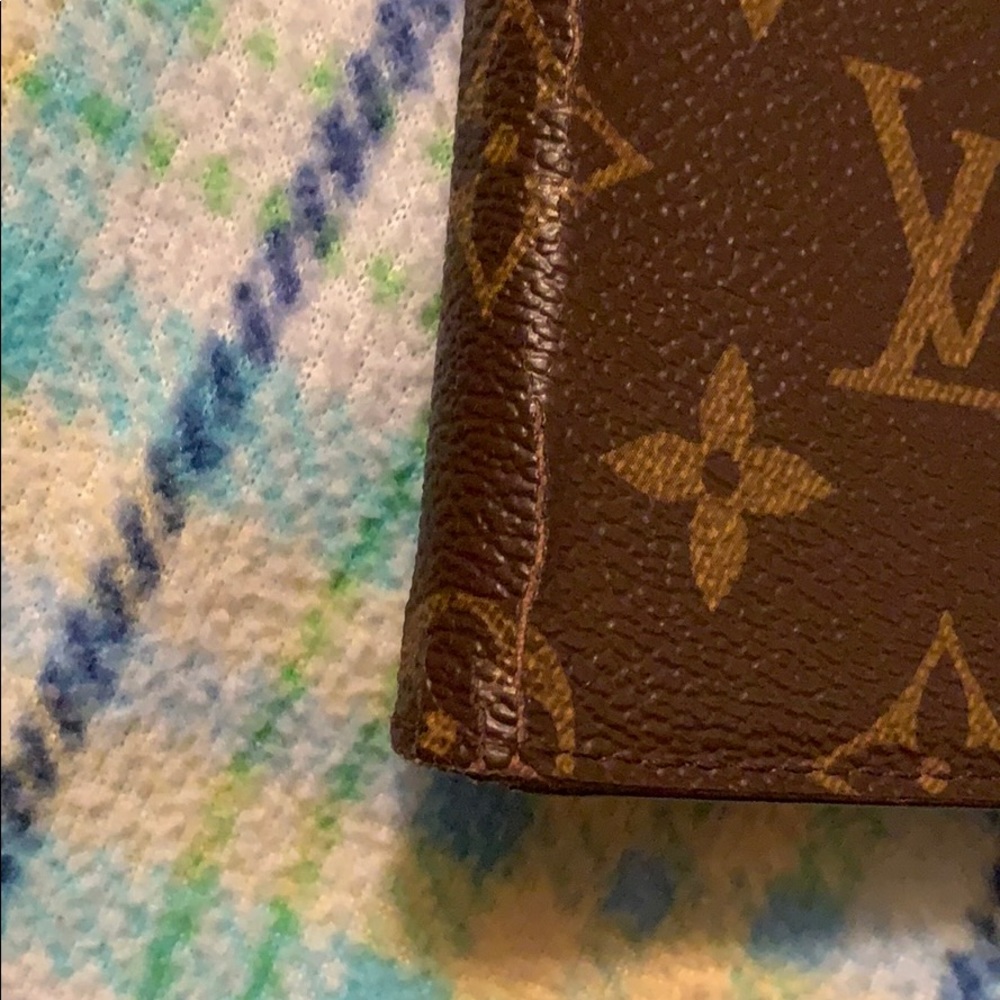 Louis Vuitton IPhone 7 Plus case - Picture 5 of 6